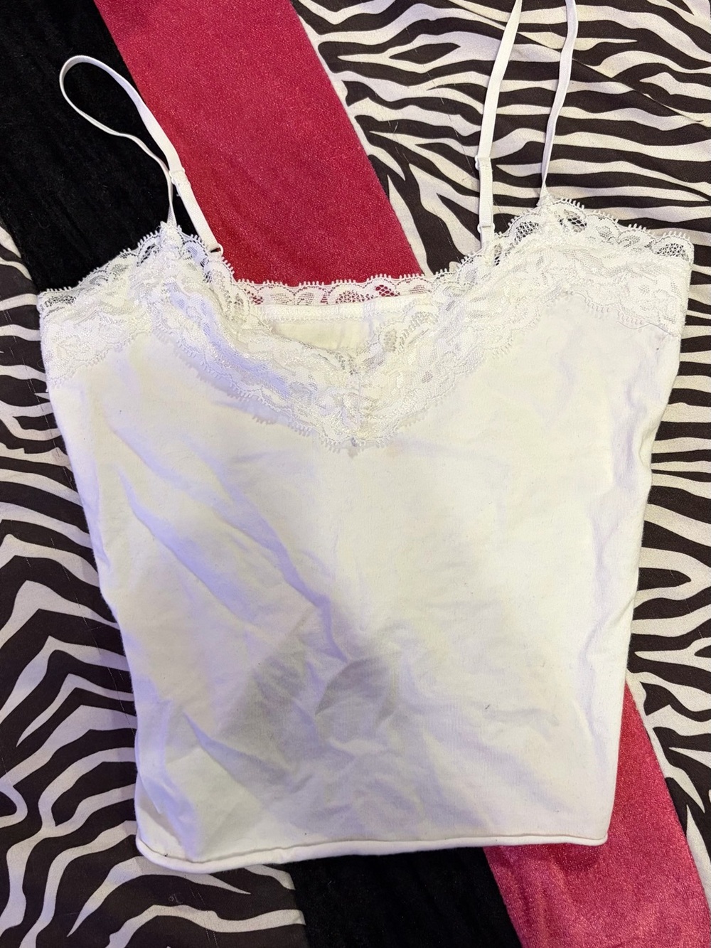Women’s White Lace Trim Camisole Tank Top (better if you make a bundle)